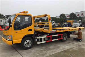 定南哪里有拖车服务