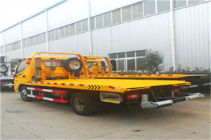 定南附近拖车救援搭电